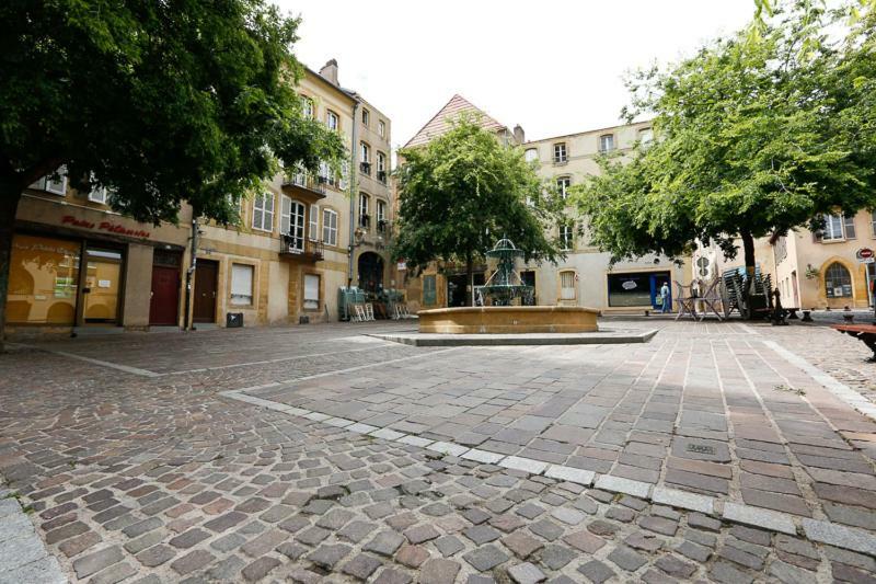Appartement Jeanne D'Arc Metz Exterior foto